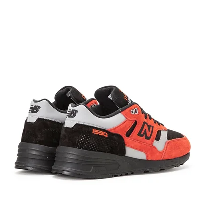 New Balance M1530 LA 'Made in England' (Rot / Schwarz / Grau)