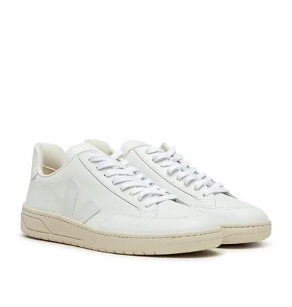 Veja V-12 Leather (Weiß)