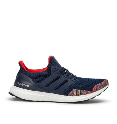 adidas UltraBoost ''Legacy Pack'' (Blau / Multi)