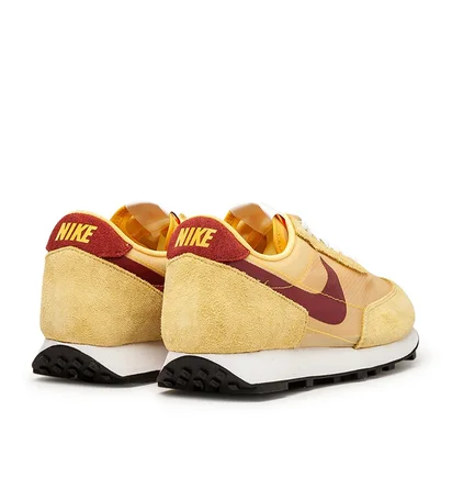 Nike Daybreak SP (Gelb / Braun)