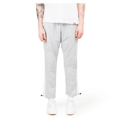 New Balance Athletics Fleece Pants (Grau)