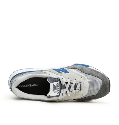New Balance CM997HVW (Schwarz / Grau / Blau)