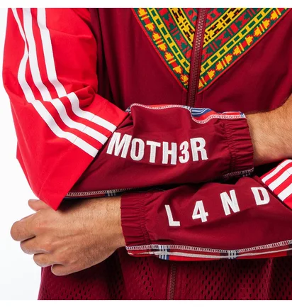 adidas x Pharrell Williams HU Tracktop (Dunkelrot)