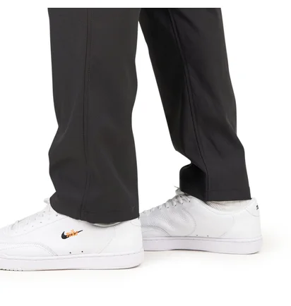 The North Face City Standard Modern Fit Pant (Schwarz)