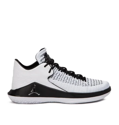 Air Jordan XXXII Low Wing It (Weiß / Silber)
