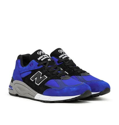 New Balance M990 v2 Made in USA (Blau / Schwarz)