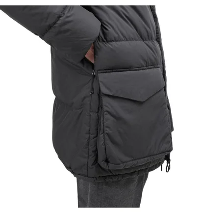 Snow Peak Recycled Nylon Ripstop Down Coat (Schwarz)
