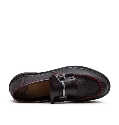 Dr. Martens Adrian Snaffle Pebble Grain Leather Kiltie Loafer (Dunkelrot)