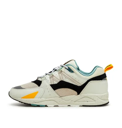 Karhu Fusion 2.0 'Fall Pack' (Beige / Schwarz)