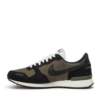 Nike Air Vortex (Schwarz / Olive)