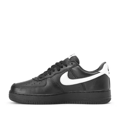 Nike Air Force 1 Low Retro QS 'Friday' (Schwarz / Weiß)