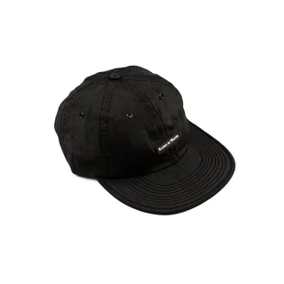 Raised by Wolves Trilobal 6 Panel Cap (Schwarz)