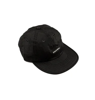 Raised by Wolves Trilobal 6 Panel Cap (Schwarz)