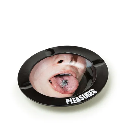 Pleasures Tongue Tin Ashtray (Schwarz)