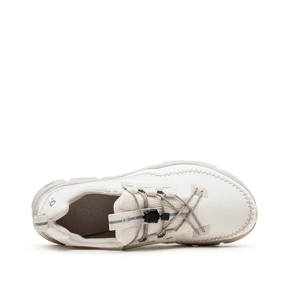 On WMNS Cloudaway (Beige)