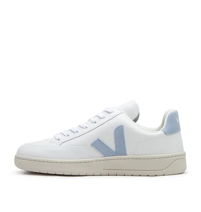 Veja V-12 Leather (Weiß / Hellblau)