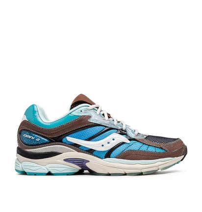 Saucony x Footpatrol ProGrid Omni 9 (Braun / Blau)