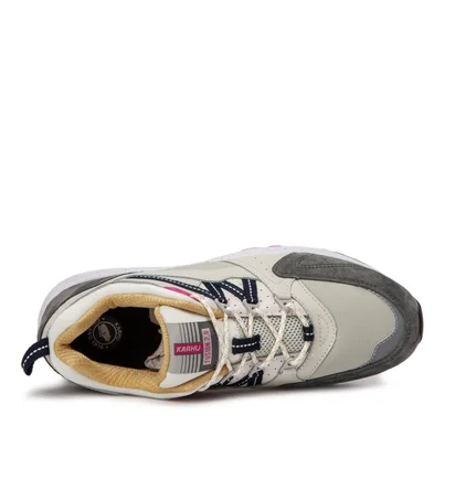 Karhu Fusion 2.0 ''Track & Field Pack'' (Beige / Grau)