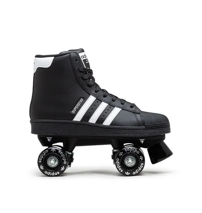 adidas WMNS Superstar 82 Skate (Schwarz / Weiss)