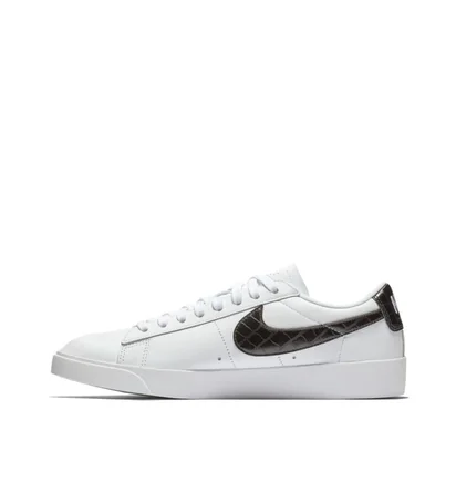 Nike WMNS Blazer Low (Weiß / Schwarz)