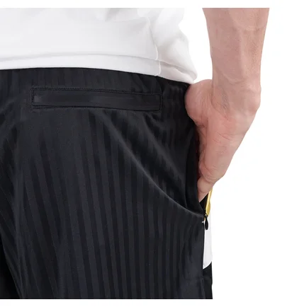 adidas Juventus Icon Shorts (Schwarz / Weiß / Gold)