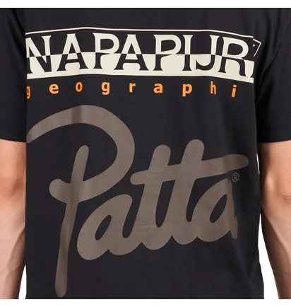 Napapijri x Patta SS Tee (Schwarz)