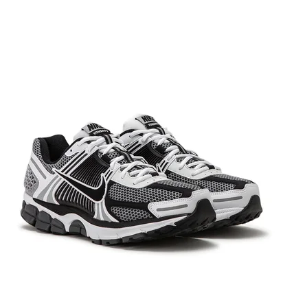 Nike Zoom Vomero 5 SE SP (Grau / Weiß)