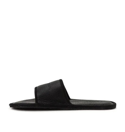 Raised by Wolves Manitobah Mukluks Leather Slides (Schwarz)