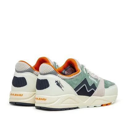Karhu Aria 95 'Legend Collection' (Weiß / Grün)