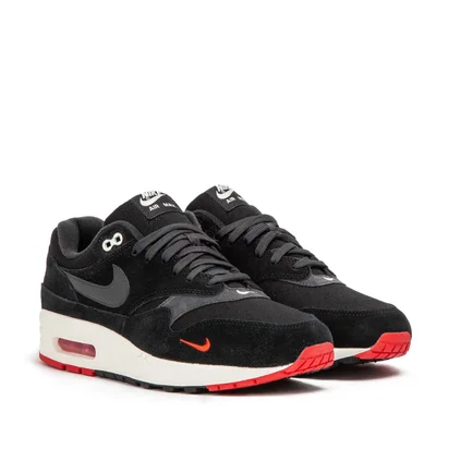 Nike Air Max 1 Premium ''Mini Swoosh Pack'' (Schwarz / Rot)