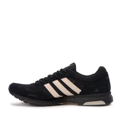UNDEFEATED x adidas adiZero adios 3 (Schwarz)