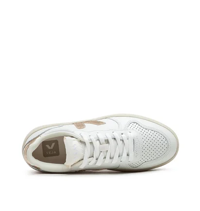 Veja WMNS Leather (Weiß / Gold)