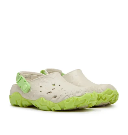Crocs All Terrain Atlas Clog (Beige / Grün)