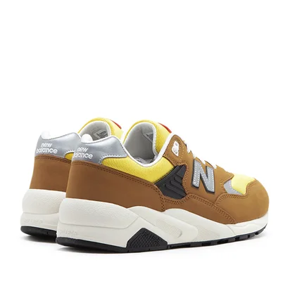 New Balance MT580AB2 (Braun / Gelb)