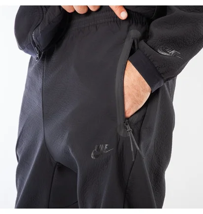 Nike Sportswear Tech Pack Pant (Schwarz)