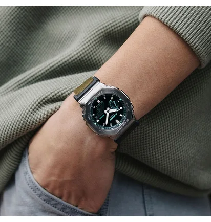 Casio G-Shock GM-2100CB-3AER (Oliv / Grau)