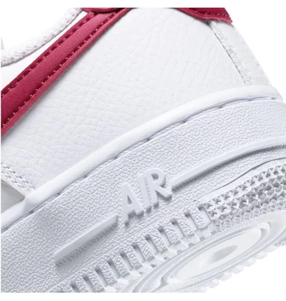 Nike WMNS Air Force 1 ´07 Low (Weiß / Rot)