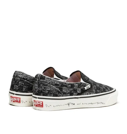 Vans Vault x Jim Goldberg UA OG Slip-On LX (Schwarz / Weiß)