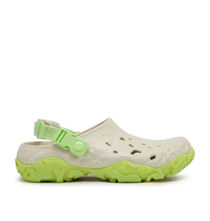 Crocs All Terrain Atlas Clog (Beige / Grün)