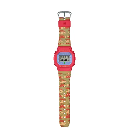 Casio x Super Mario G-Shock DW-5600SMB-4ER (Rot / Multi)