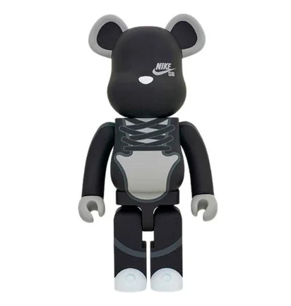 Medicom 1000% Nike SB Be@rbrick Toy (Schwarz)