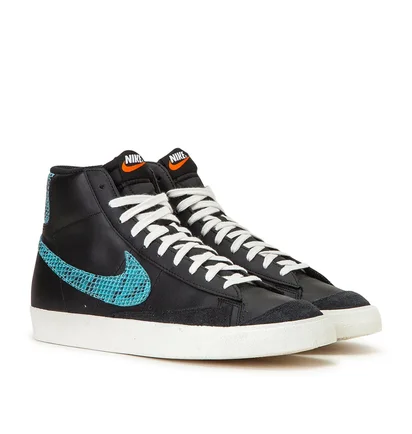 Nike Blazer Mid '77 Vintage Reptile (Schwarz)