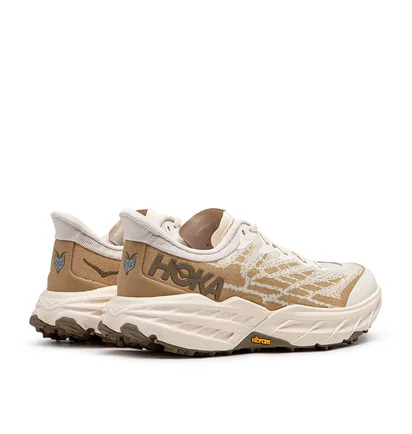 HOKA Speedgoat 5 (Beige)