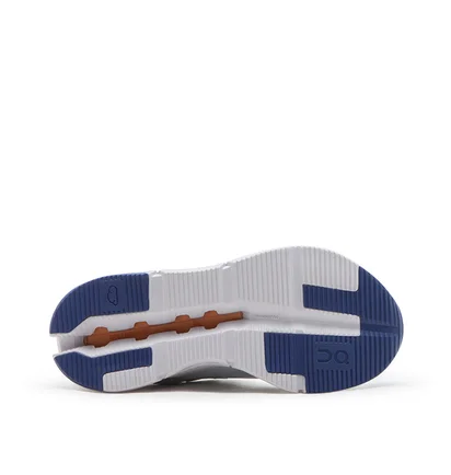 On WMNS Cloudnova Form (Hellblau / Orange)