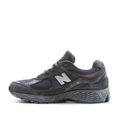 New Balance M2002RXA (Schwarz / Grau)
