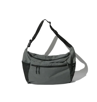 Snow Peak Everyday Use Middle Shoulder Bag (Grau)