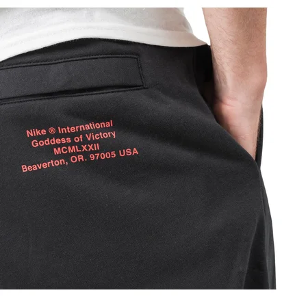 Nike Swoosh Pant (Schwarz)