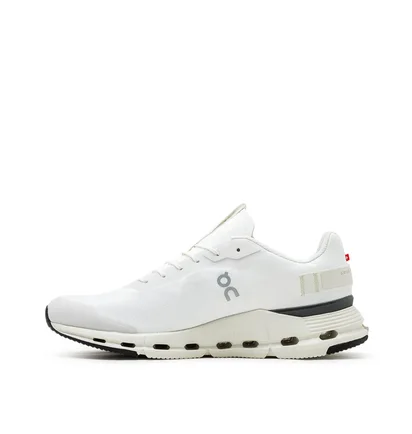 On WMNS Cloudnova Form (Weiß)