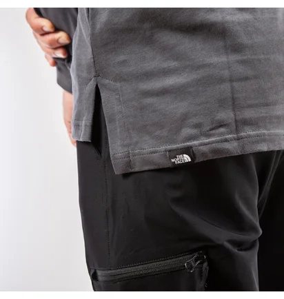 The North Face M LS Fine 2 Tee (Grau)