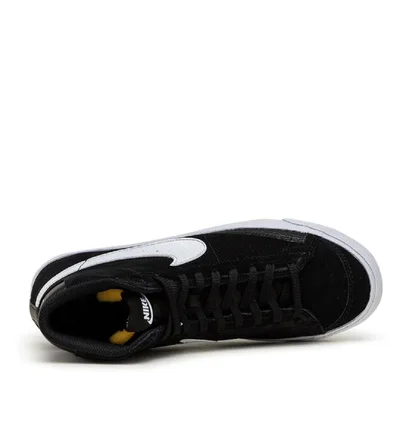 Nike WMNS Blazer Mid ´77 (Schwarz / Weiß)